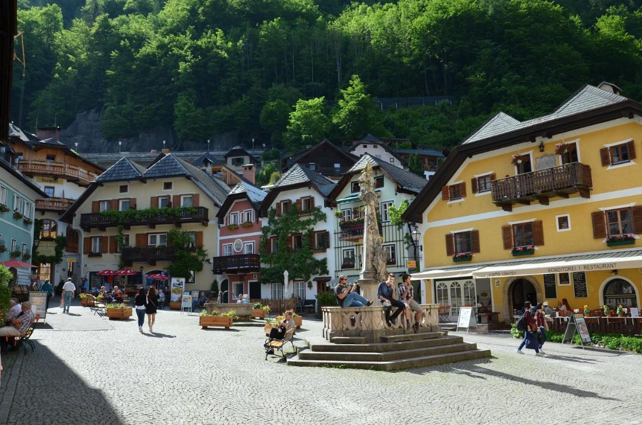 Haus Am Hof - 15Th Century House At The Lake, Near The Marketplace, With A Balcony Hallstatt Extérieur photo